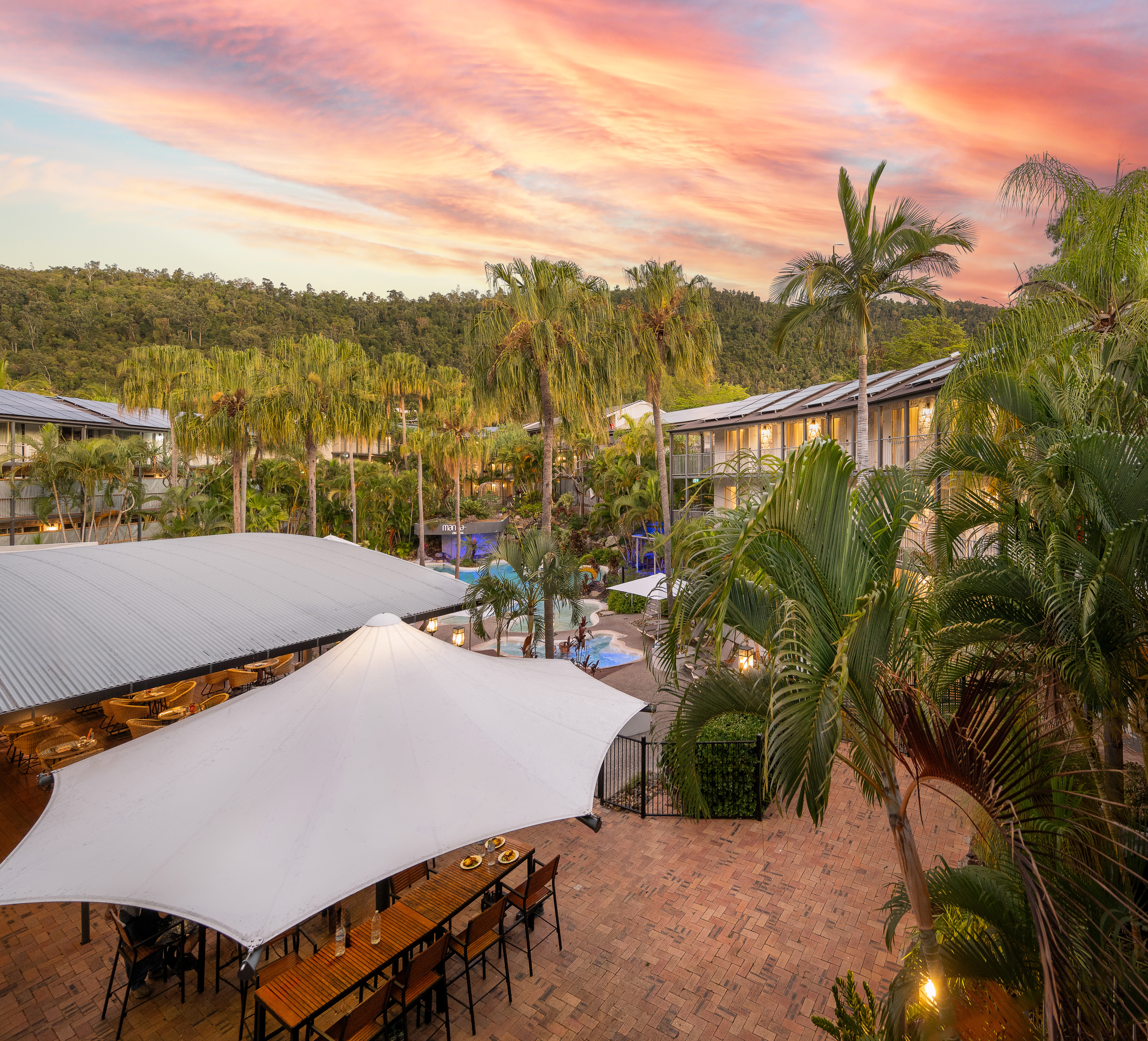 Mantra Club Croc - Landscape
